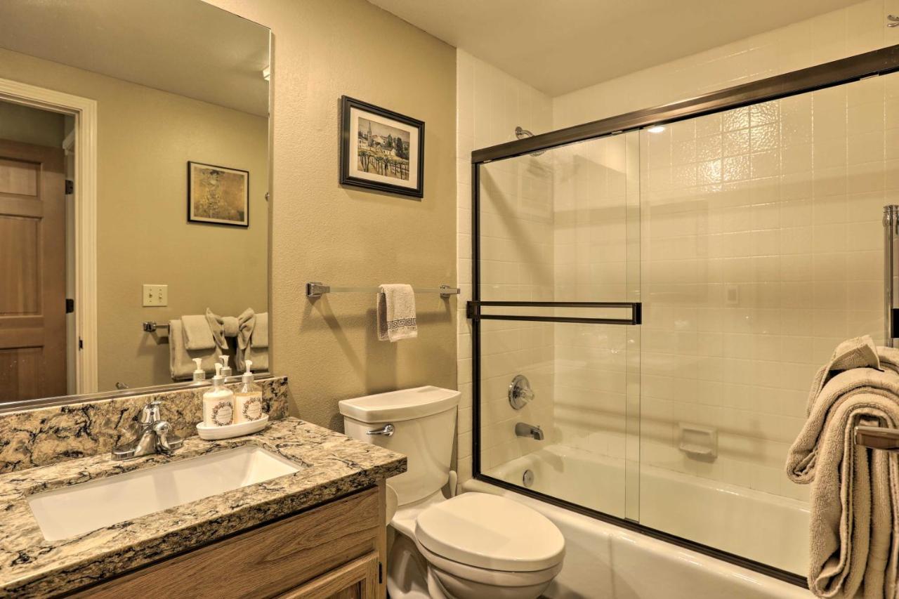 אינקליין וילג' Corner-Unit Condo With Grill Walk To Lake Tahoe! מראה חיצוני תמונה